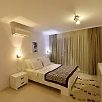 Royal Palm 公寓 博德鲁姆