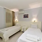 Royal Palm דירה