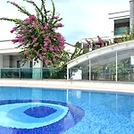 Royal Palm בודרום